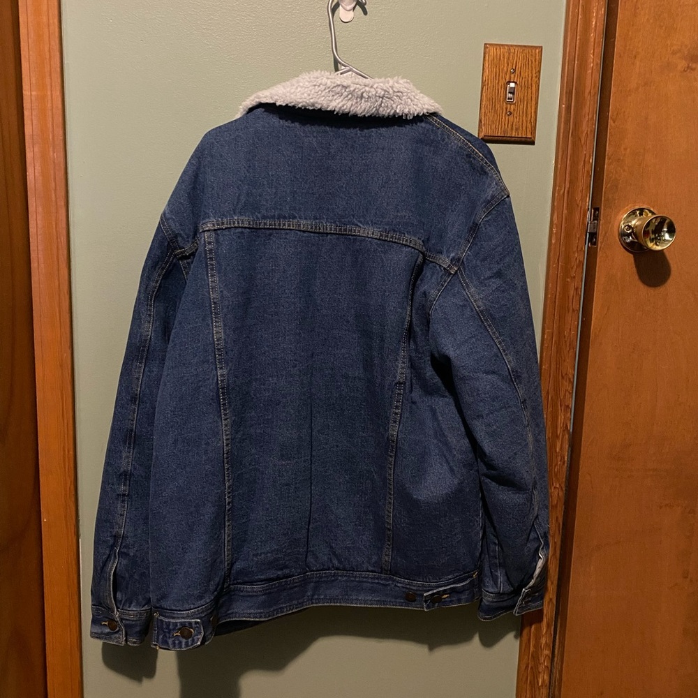 Men’s Jacket - Picture 4 of 4